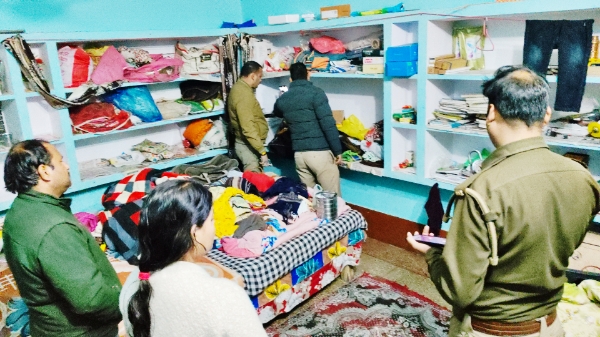 KAIMGANJ NEWS बेखौफ चोरों ने बंद मकान से की लाखों की चोरी मचा हड़कंप Picsart 26 01 21 17 20 32 681