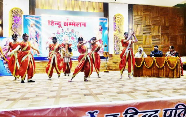 KAIMGANJ NEWS हिंदू विराट सम्मेलन में एकजुटता पर जोर समाज को एकजुट रहने का संदेश दिया Picsart 26 02 03 19 27 13 885