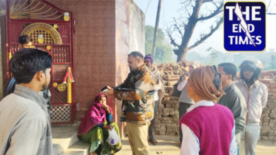 KAIMGANJ NEWS बेखौफ चोरों का दुस्साहस मां दुर्गा मंदिर से 21 किलो के 3 घंटे चोरी, गांव में मचा हड़कंप Picsart 26 02 22 09 18 09 655