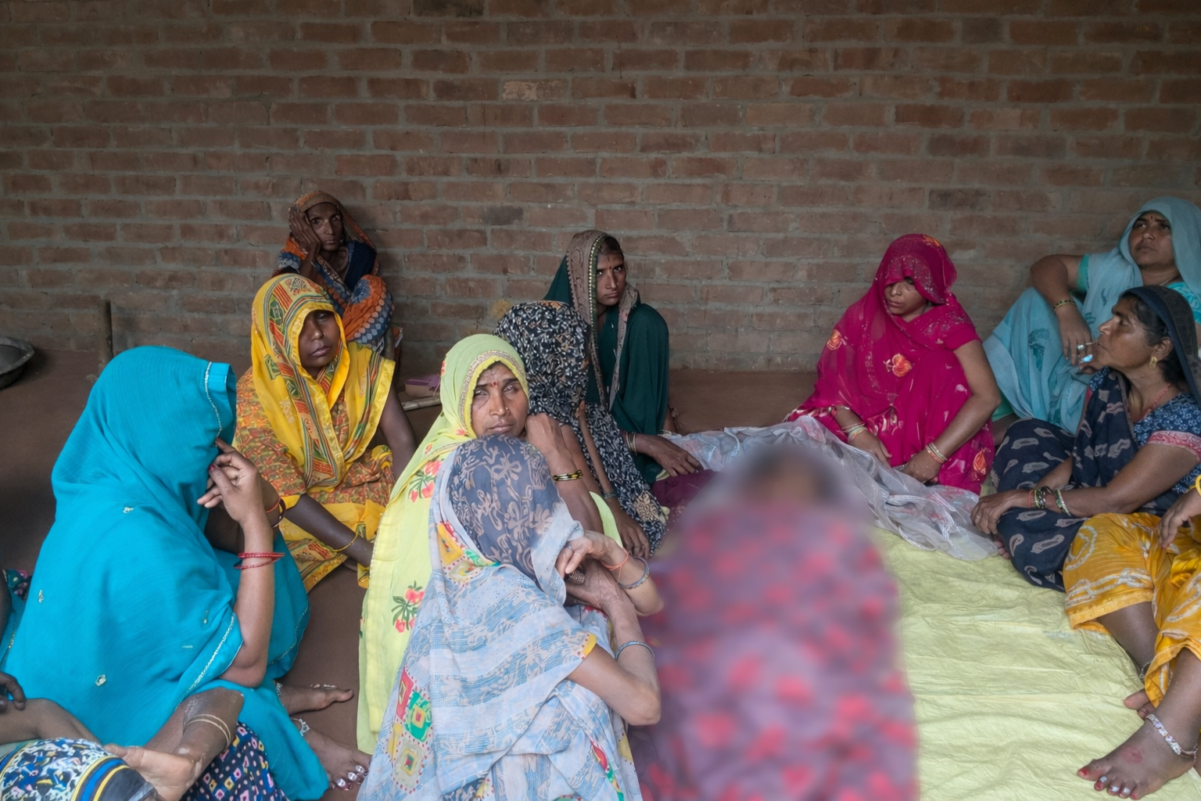 KAIMGANJ NEWS खौफनाक: कक्षा 11 की छात्रा ने पंखे से झूलकर दी जान,अताईपुर में मचा कोहराम! file 000000001f7871fa8a1c3a6a118c30c1