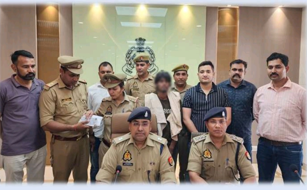 Farrukhabad news प्रेम प्रसंग बना हत्या की वजह: युवती हत्याकांड में आरोपी प्रेमी गिरफ्तार IMG 20260420 WA0295