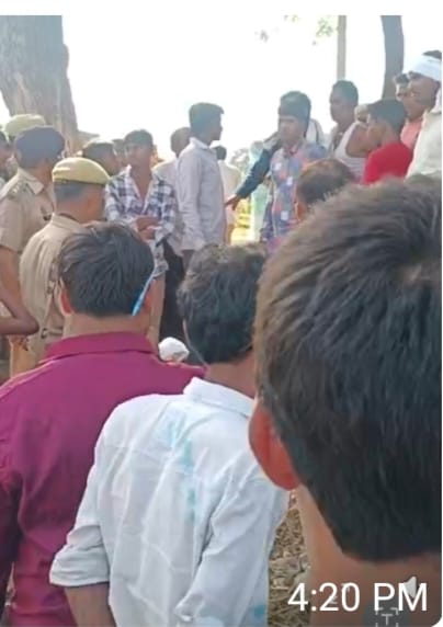 Farrukhabad news नासमझी बनी जानलेवा: मामूली विवाद में पड़ोसी ने युवक को तालाब में धक्का दिया, डूबने से मौत IMG 20260427 WA0286
