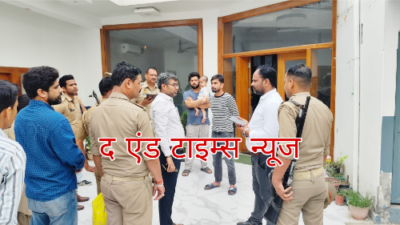 KAIMGANJ NEWS गैंगस्टर तालिब पर प्रशासन का 'हंटर': ढोल-नगाड़ों के साथ मुनादी, सवा करोड़ की संपत्ति कुर्क Picsart 26 04 04 21 38 38 744