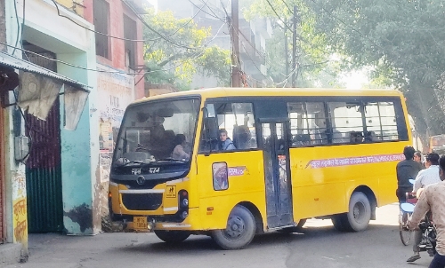 KAIMGANJ NEWS अंबेडकर जयंती पर भी खुला रहा नगर में श्रीराम सिंह विद्यालय’! नियमों को ठेंगा दिखाने वाले सपा के पूर्व विधायक के स्कूल पर उठे गंभीर सवाल Picsart 26 04 14 22 03 25 213