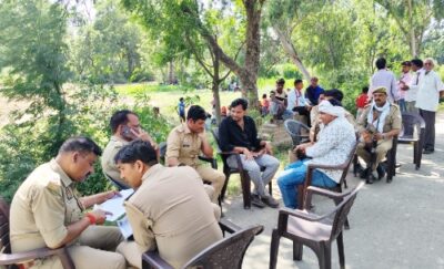 KAIMGANJ NEWS ЁЯФе рд╣рдЬрд░рддрдкреБрд░ рдореЗрдВ тАШрдкреНрд░рддрд┐рдорд╛тАЩ рдкрд░ рдЯрдХрд░рд╛рд╡: рд╡рд┐рд╡рд╛рджрд┐рдд рдЬрдореАрди рдмрдиреА рддрдирд╛рд╡ рдХрд╛ рдХреЗрдВрджреНрд░, рдкреБрд▓рд┐рд╕ рдиреЗ рд╕рдВрднрд╛рд▓рд╛ рдореЛрд░реНрдЪрд╛ ЁЯФе Picsart 26 04 15 22 21 54 050