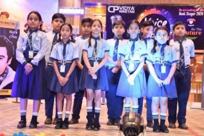 KAIMGANJ NEWS सुरों की महफ़िल में गूंजा कायमगंज, ‘आवाज़-ए-सीपीवीएन’ में छात्रों ने बिखेरा जादू Picsart 26 04 28 18 00 13 603