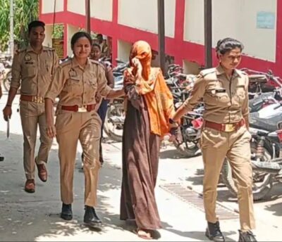 KAIMGANJ NEWS सीएचसी में मासूम की पायल पर महिला चोर का हाथ साफ, भीड़ ने दबोचा — दो रुपये का लालच देकर उड़ाई चांदी की पायल Picsart 26 05 08 15 09 09 262