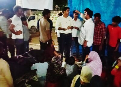 Farrukhabad news बाढ़ के बीच प्रशासन का ‘ऑपरेशन मातृत्व’, 15 गर्भवती महिलाओं को सुरक्षित निकाला Picsart 26 09 07 23 07 49 566