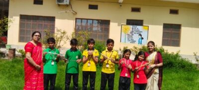 KAIMGANJ NEWS गोविंदा आला रे! नन्हे कान्हाओं ने बनाया गगनचुंबी पिरामिड, किरन पब्लिक स्कूल में गूंजे 'हाथी घोड़ा पालकी, जय कन्हैया लाल की' के जयकारे Picsart 26 09 09 22 37 41 038